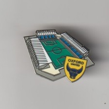 OXFORD UNITED F.C. Club Crested Ground Enamel Badge