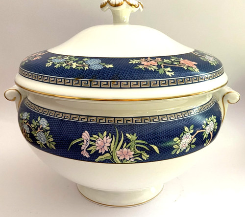 Wedgwood blue siam soup - siam, tureen