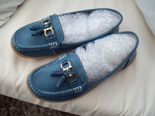 Ladies shoes - Moccasin Style - New =  Size 6 -  Blue - Unworn -