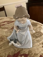 Neo Ornament By Ladro