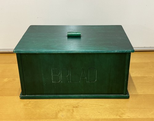 Vintage green wooden bread - green,