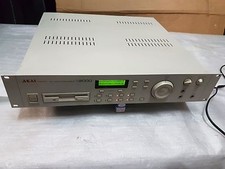 AKAI S 2000 SAMPLER 
