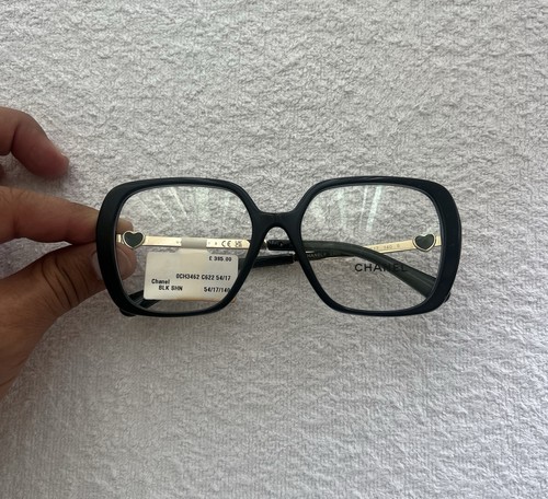 Chanel woman glasses - , model