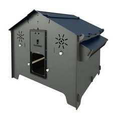 Large chicken coop - large,