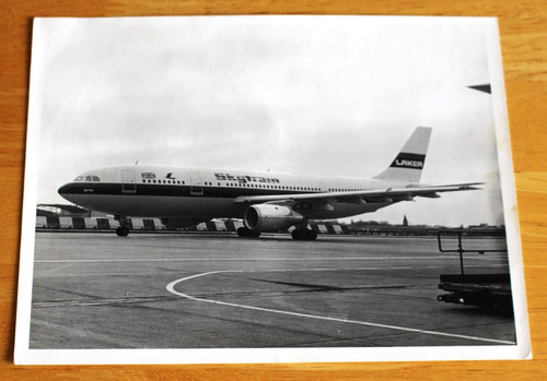 Large 1980s laker airways - airways, (uk)