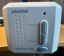 Plustek OpticFilm 7300 35mm film and slide scanner with case