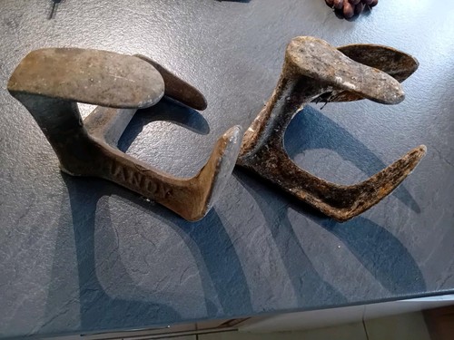 Pair cobblers anvils - pair,