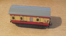 Hornby Dublo 3 Rail BR   4 Wheel Coach