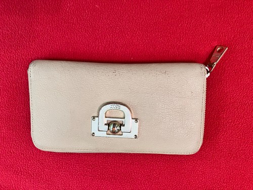 Dkny leather clutch bag beige - leather,