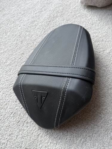 Triumph street triple - triumph,