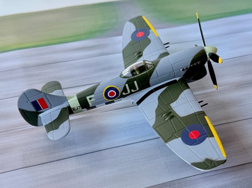 Hawker typhoon ib raf - hawker,