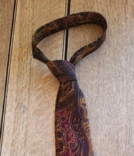 VINTAGE I.Q. TRADEMARK 100% Silk Paisley Mens  neck tie Brown Tan & Burgundy