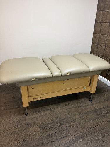 Adjustable beauty couch - adjustable,