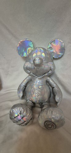 Mickey mouse memories - mickey, metallic