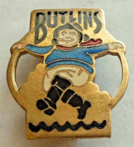 Vintage enamel badge butlins - vintage,