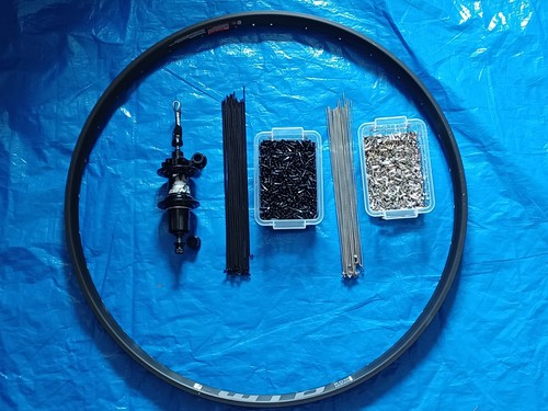 Wtb kom i30 rear - 29",