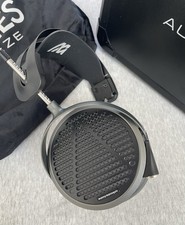 Audeze MM-500 Planar Magnetic Headphones with case