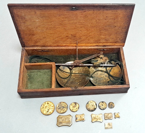 Antique oak cased - antique,