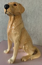 BESWICK DOG GOLDEN LABRADOR