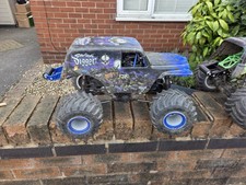 Losi LMT 1.0 1/8 Son uva