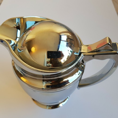 Plastic thermo vacuum serving