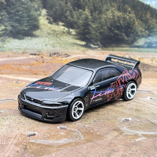 Hot wheels nissan skyline r - hot,