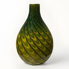 Modern Art Glass Vase Pulled