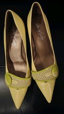 MISS SIXTY HIGH HEEL POINTED TOE SHOES.  COLOUR : YELLOW  SIZE UK 7  (40)