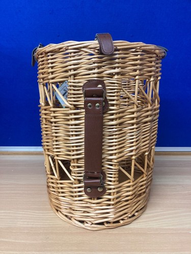 Paw hut wicker - hut,