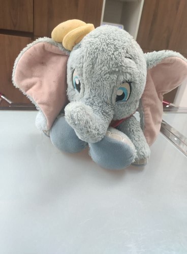 Disney dumbo elephant - disney, feet