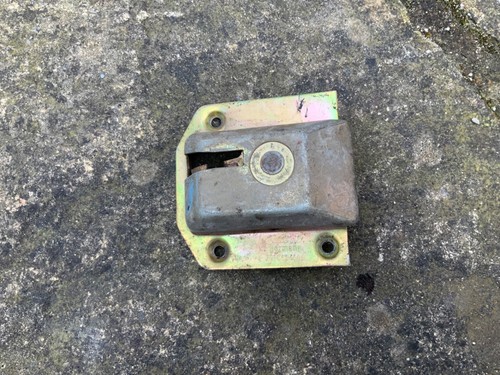 T25 lock cover 251 843 - vw,