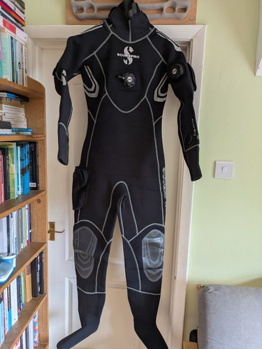 Scubapro everdry dry suit - 4,