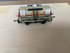 Hornby R6514 Esso Tanker Wagon OO Gauge