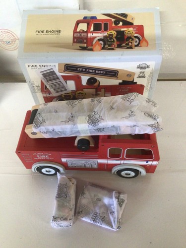 Toy van pretend play - le,