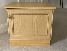 Oak Effect Bedside Cabinet Cupboard, Small Wooden Storage Unit Nightstand – 53cm