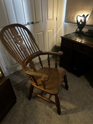 Antique windsor chair - windsor, 1880