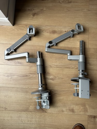 Humanscale monitor arm - x, m2