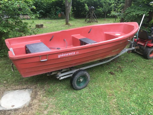 Pioner boat with road - boat,