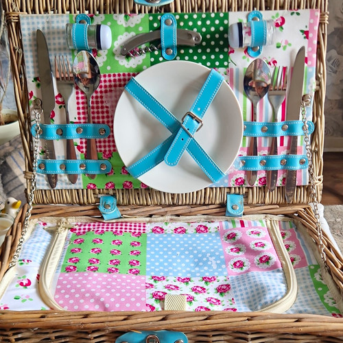 Wicker picnic basket - basket, set