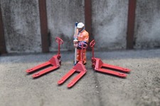 PALLET TRUCKS - MODEL RAILWAY