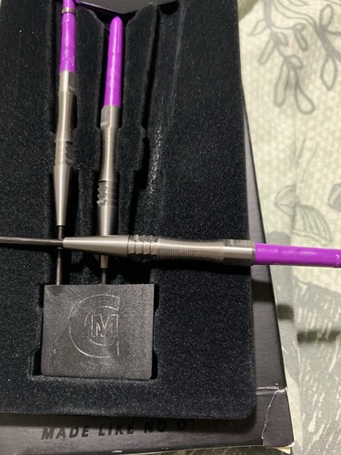 Gram custom made darts - 22,