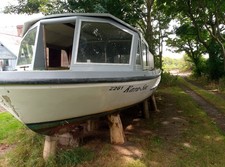 Fiberglass hull Project Wide beam Canal river boat 10m by 4m Empty shell