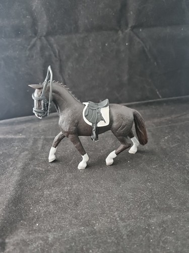 Schleich hanoverian mare - schleich,