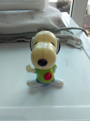 Snoopy mcdonalds toy - mcdonalds,