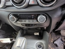 HEATING SWITCHES NISSAN JUKE
