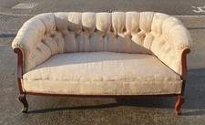 ANTIQUE VICTORIAN BUTTON BACK