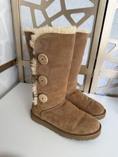 UGG Women's Bailey Button
