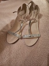 Elegant Light Pink Kitten Heel
