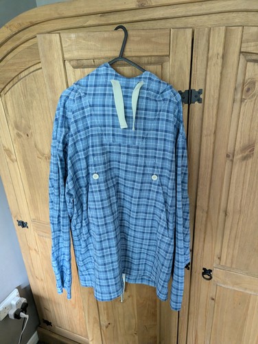 Pretty green mens overhead - pretty,