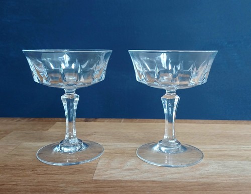 Vintage champagne coupe - vintage,